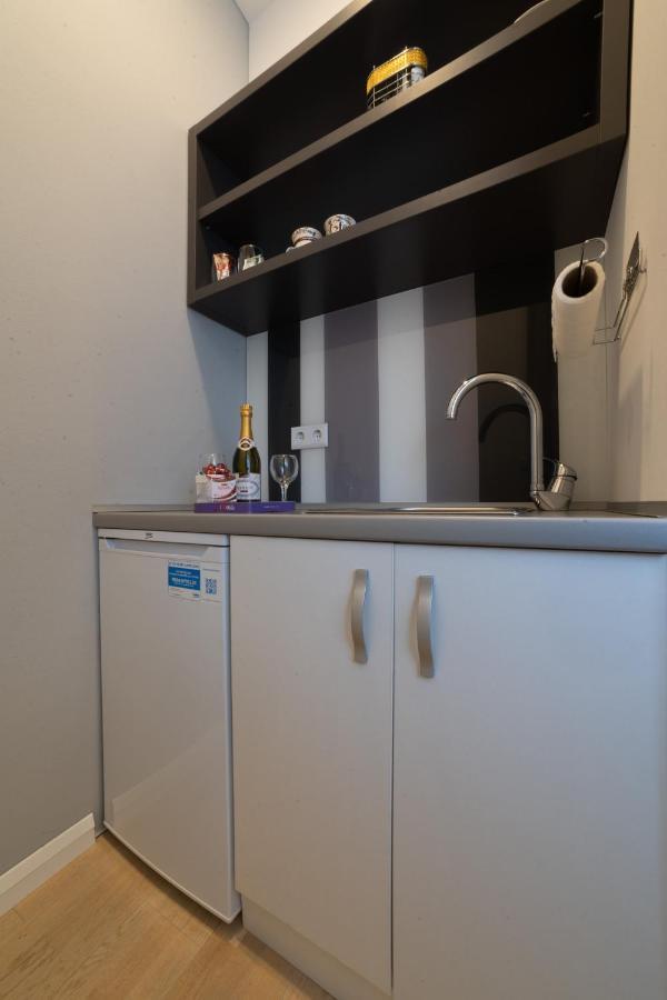 Apartments Slana Oaza トゥズラ エクステリア 写真