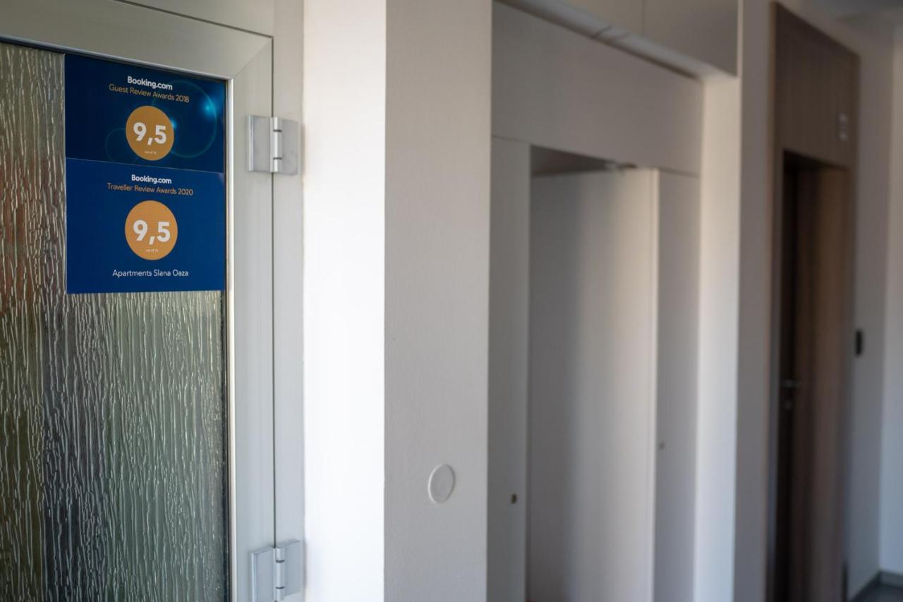 Apartments Slana Oaza トゥズラ エクステリア 写真