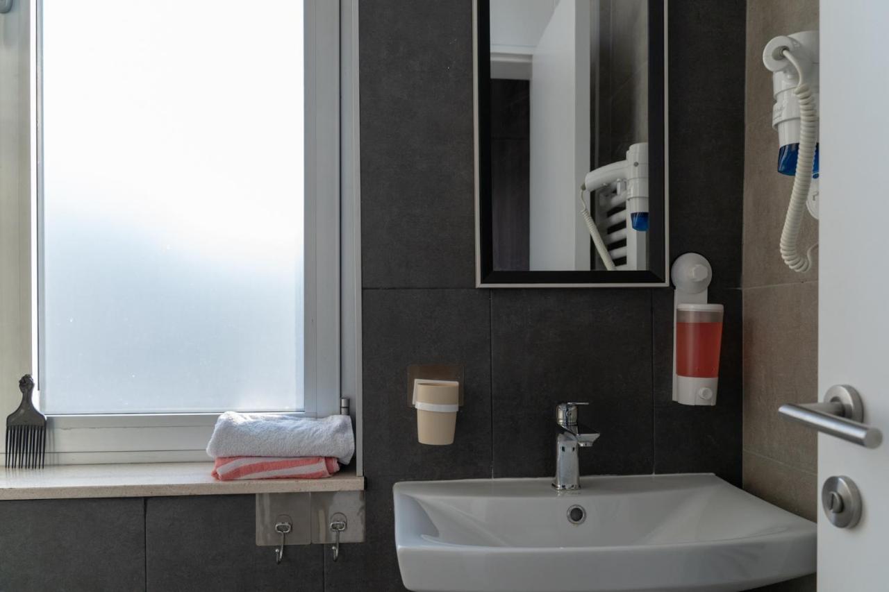 Apartments Slana Oaza トゥズラ エクステリア 写真